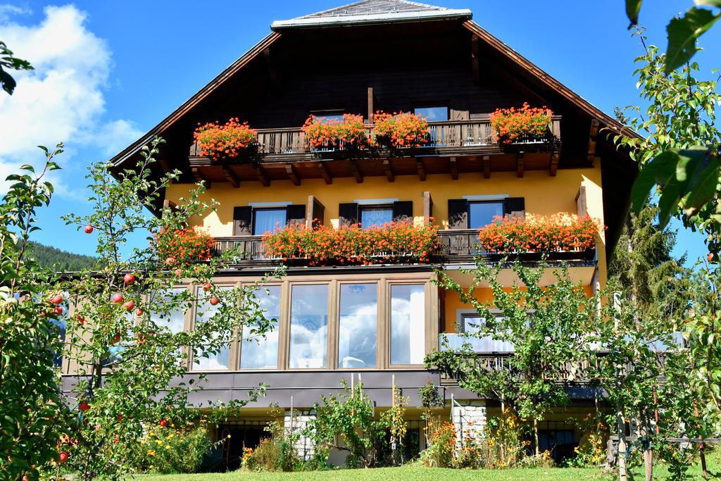 Privatzimmer Lasshofer Guest house 3*