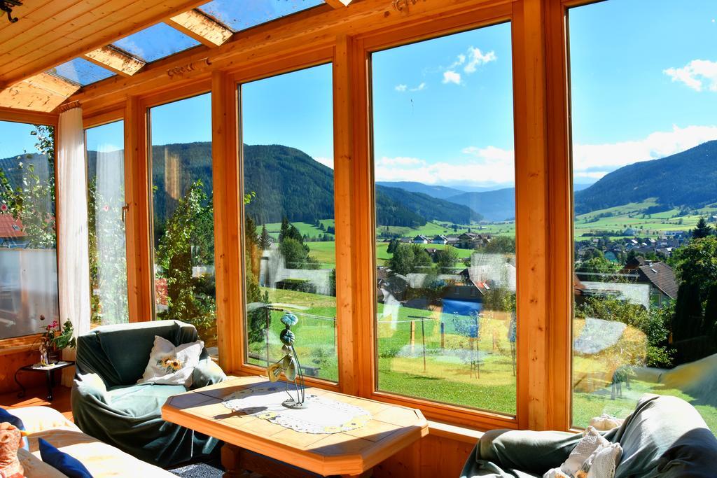 Privatzimmer Lasshofer Guest house